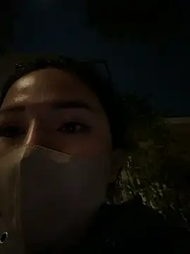 Chat XXX en directo de Linh_2004