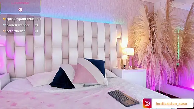 Chat +18 de Viollet_xoxo ao vivo