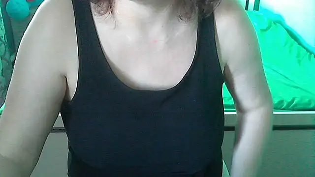 milfUkrainka's Live XXX Chat