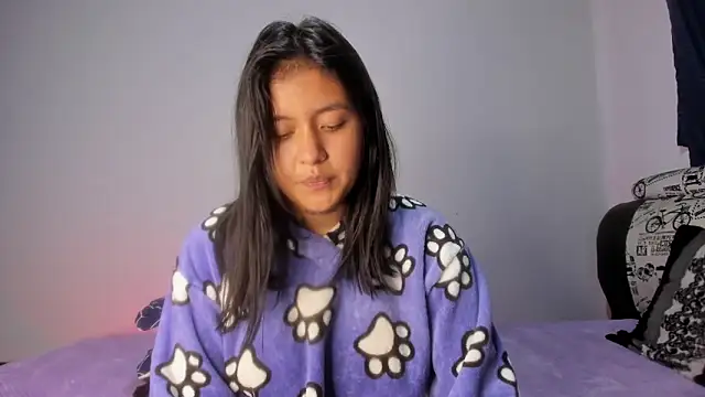 Czat XXX na żywo – Sharlottee__