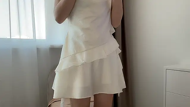 ShySchoolGirl's Live XXX Chat