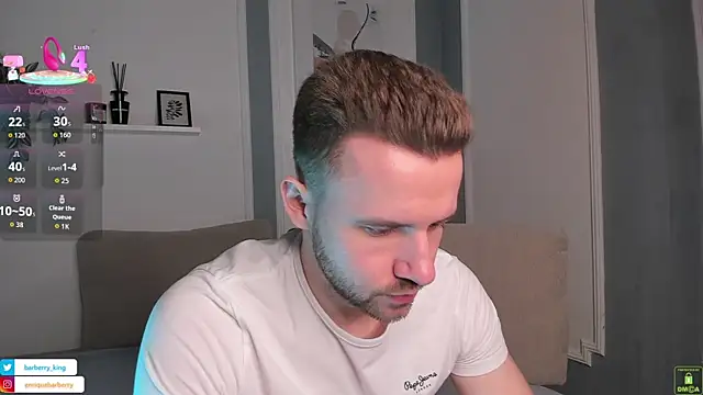 Chatroom XXX en direct de EnriqueBarberry