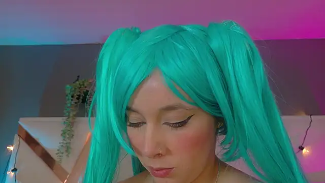 Chat +18 de AmbarHills_1 ao vivo