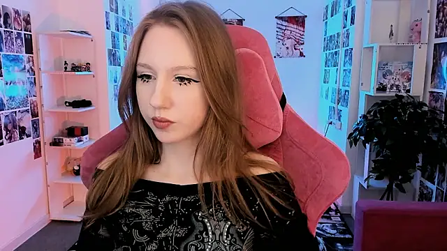 DariaTate Adlı Modelin Canlı XXX Sohbeti