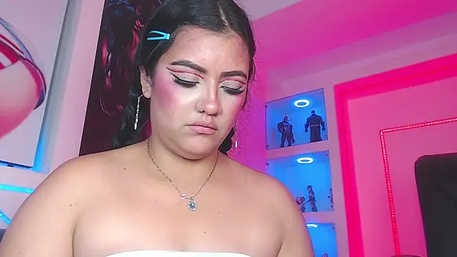 Chat XXX en directo de JoycePierce