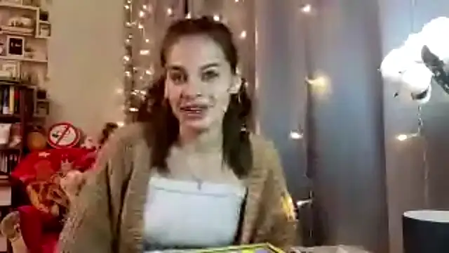 JInaMillsap Adlı Modelin Canlı XXX Sohbeti