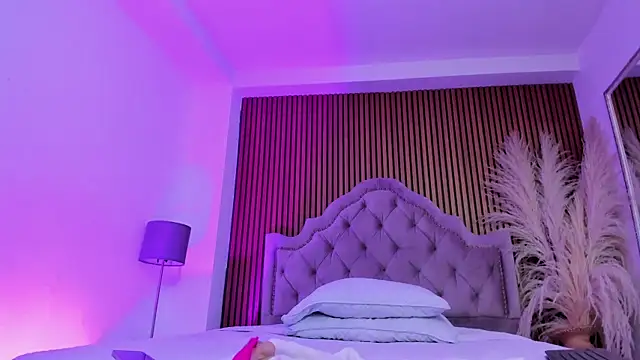 Violett_hott_ Chat XXX live