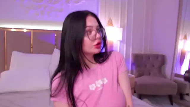 XXX chat uživo modela CindyMil