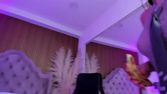 XXX chat uživo modela Violett_hott_