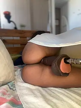 XXX chat uživo modela ROUSSH