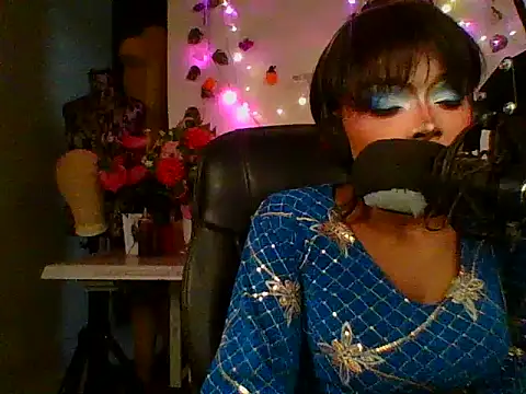 Anaconda2350 – Live XXX-chat