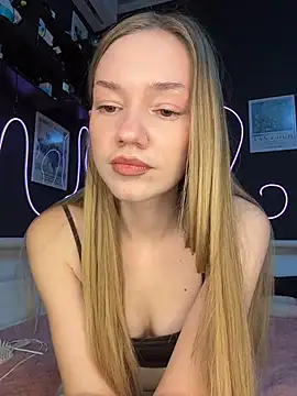 MilaMoone's Live XXX Chat