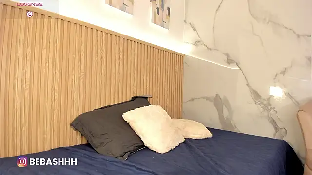 Fyre_divine live XXX chat