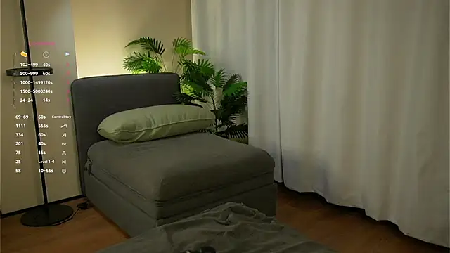 Chat XXX en directo de ClarineCasebolt