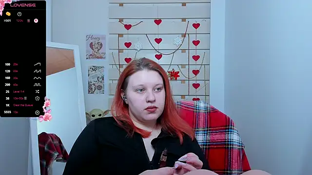 FoxPlayXX: διαδικτυακό σόου στην κάμερα