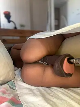 ROUSSH Chat XXX live