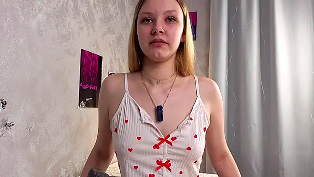 ElissaGlod 现场XXX聊天