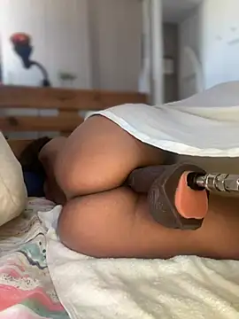 ROUSSH 라이브 XXX 채팅