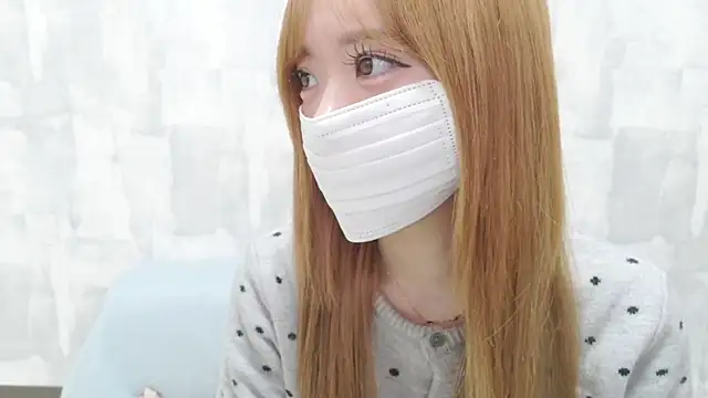 LOVE_MOMO_LOVEのライブXXXチャット