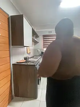 MissLola27 Show Webcam