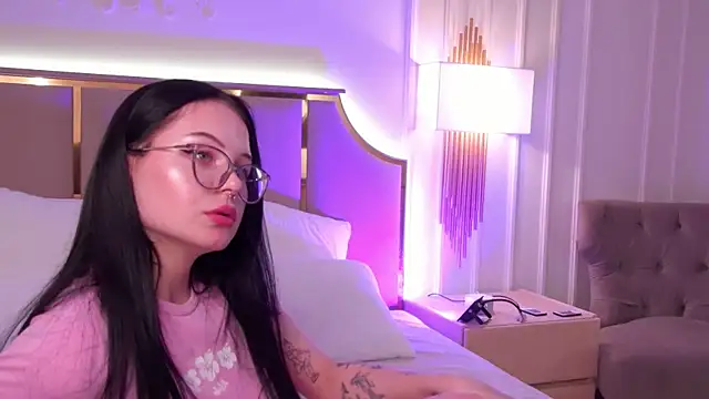 CindyMil's Live XXX Chat