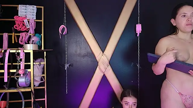 Chat +18 de Morgana_N_Aithana ao vivo