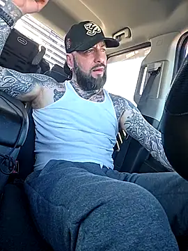 Beardedtattood Chat XXX in diretta