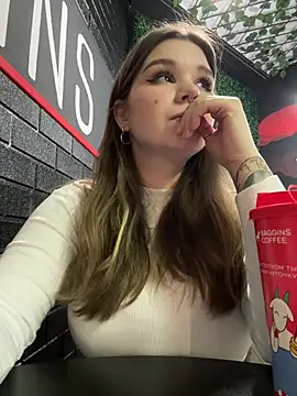 PumaShyXD webkamerás műsora