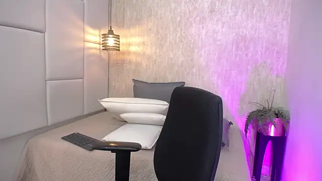 Hisoka_011 Show Webcam