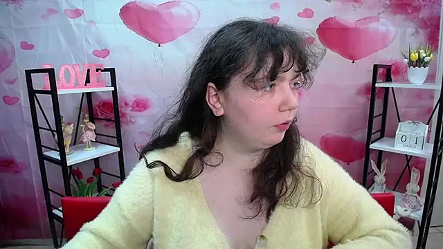 NeonilaLisova Adlı Modelin Canlı XXX Sohbeti