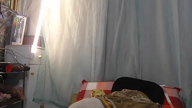 Jennytop: διαδικτυακό σόου στην κάμερα