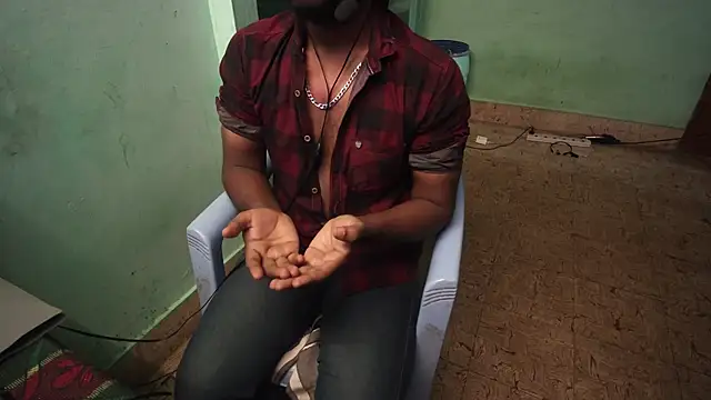 Chat XXX en directo de Tamil_KDD