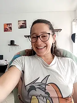 Chat XXX ao vivo de emilypoppy3