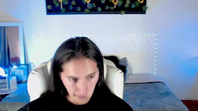 _lucia_777 Adlı Modelin Canlı XXX Sohbeti