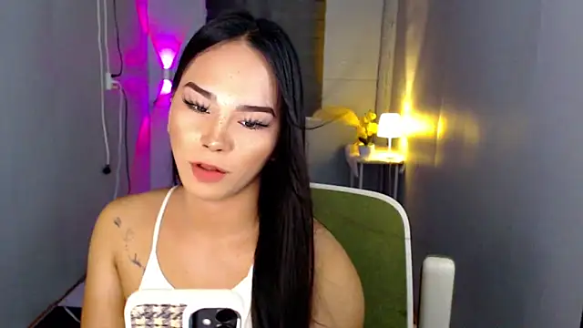 Fille_itou élő XXX-chatje