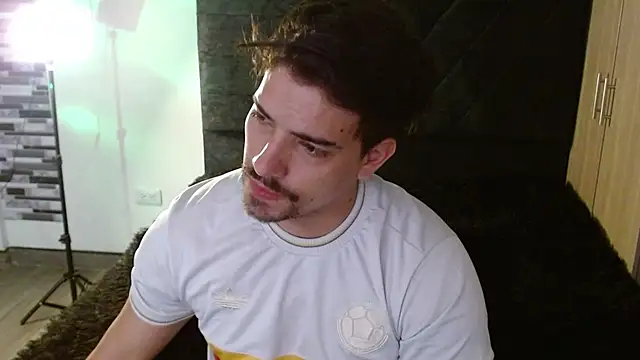 Živý XXX chat Ian_Daviz