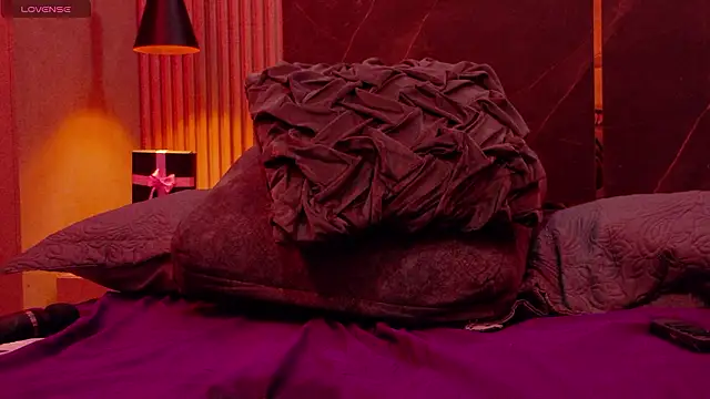 Chat +18 de SophiieEvanss ao vivo