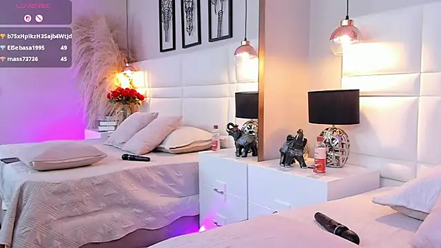 RaquelHyde_'s Webcam Show