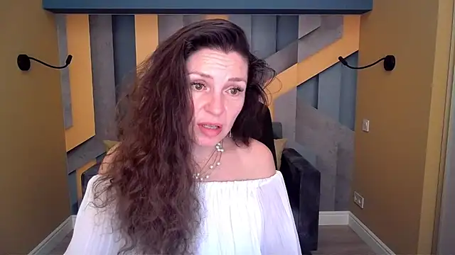 EllaLong – Naživo XXX chat