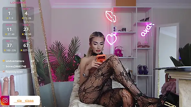 ArianaArianna 웹캠 쇼