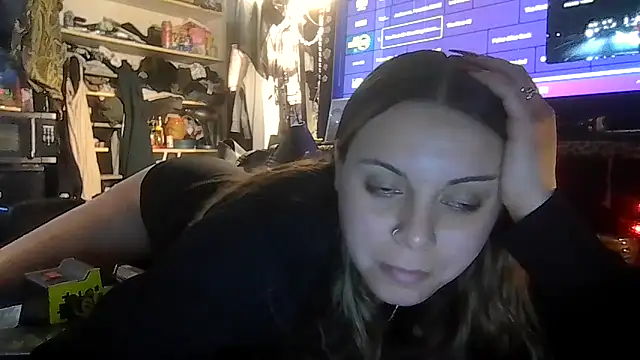 ShysluutGian Webbikameraesitys