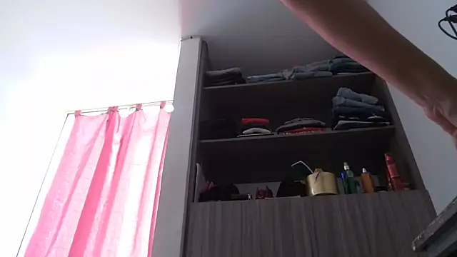 nicolle_milf1978 Adlı Modelin Canlı XXX Sohbeti