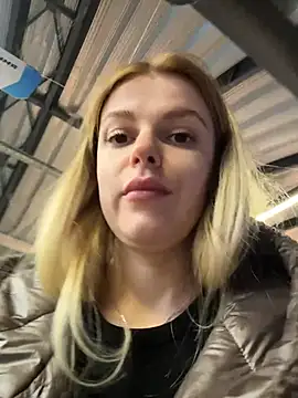 Živý XXX chat HarrietDart