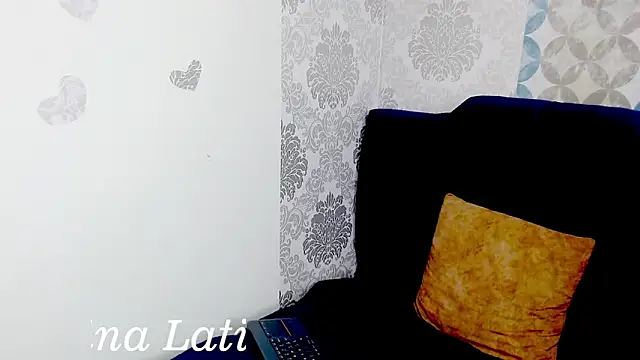 Angellatina17 Adlı Modelin Canlı XXX Sohbeti