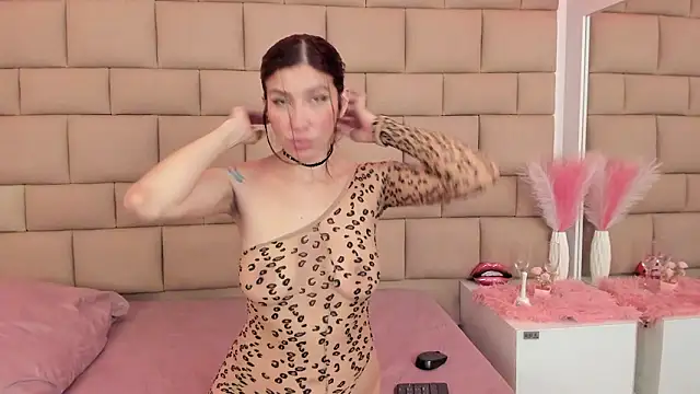 LilianFerrara Adlı Modelin Canlı XXX Sohbeti