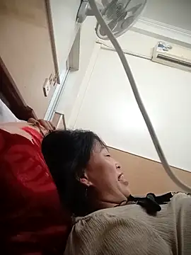 Susu-bae 网络视讯表演