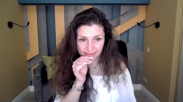 EllaLong Live XXX-chat