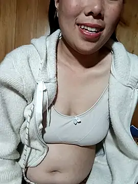 Chloe-ee Chat XXX in diretta