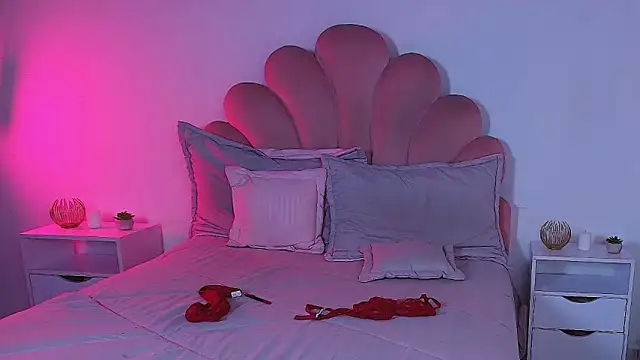 Czat XXX na żywo – MiaColucci18