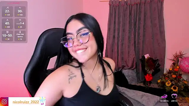 Nicolle_Ruizz: απευθείας συνομιλία ΧΧΧ